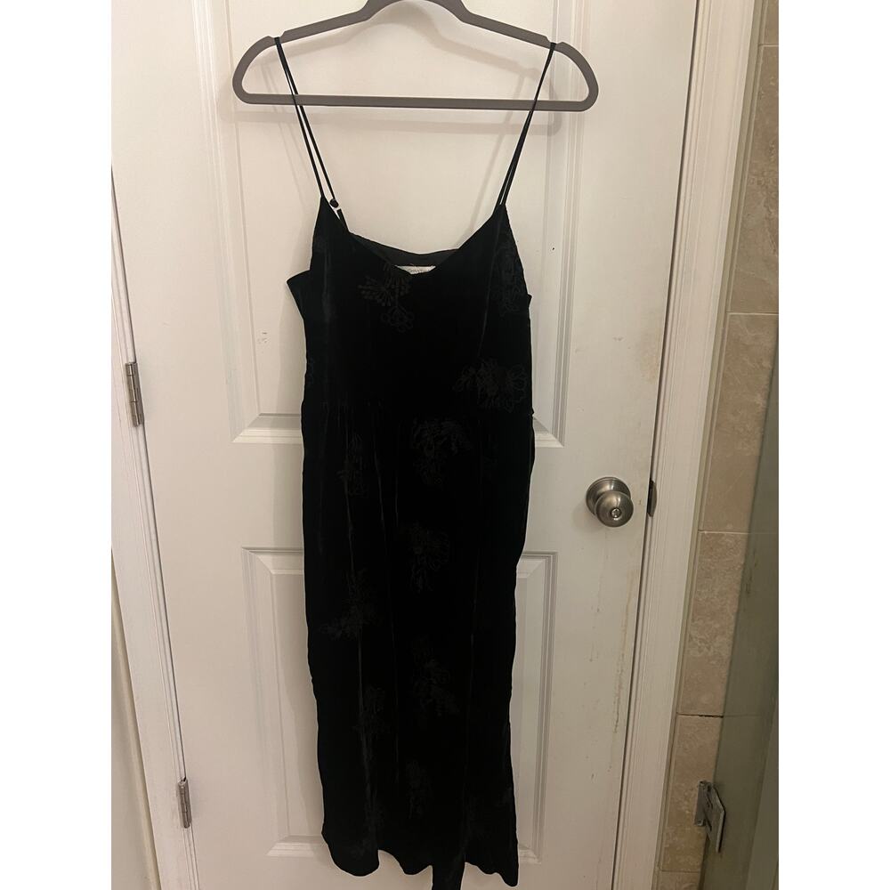 Love Johnny Was Whimsigoth Floral Embroidery Velvet Spaghetti Strap Midi S Dress